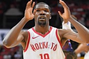 火箭瞄准杜兰特，勇士追逐马卡：NBA交易市场大鱼动向揭秘